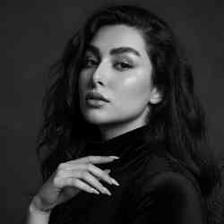 Single Iranian woman in Shiraz, Fars Province, Iran