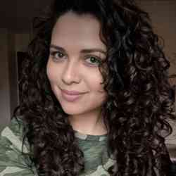 Single Iranian woman in Tehran, Tehran Province, Iran