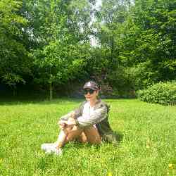 Single Iranian woman in Manchester, UK, United Kingdom