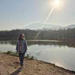 Single Iranian woman in Karaj, Alborz Province, Iran