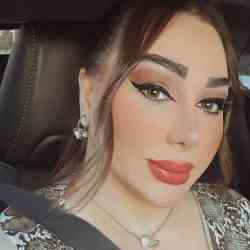 Single Iranian woman in Toronto, ON, Canada