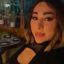 Single Iranian woman in Toronto, ON, Canada