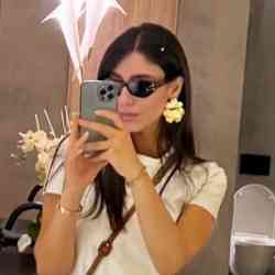 Single Iranian woman in Toronto, ON, Canada