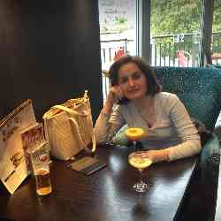 Single Iranian woman in Tehran, Tehran Province, Iran