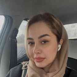 Single Iranian woman in Tabriz, East Azerbaijan Province, Iran