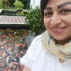 Single Iranian woman in Singapore, Singapore, Singapore