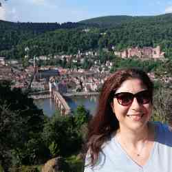 Single Iranian woman in Berlin, Deutschland, Germany