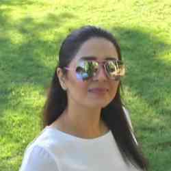 Single Iranian woman in Carlingford, NSW, Australia