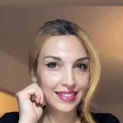 Single Iranian woman in Berlin, Germany, Germany