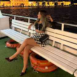 Single Iranian woman in Mashhad, Razavi Khorasan Province, Iran