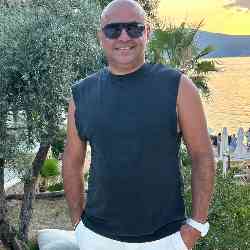 Single Iranian man in İstanbul, Türkiye, Turkey