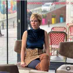 Single Iranian woman in Istanbul, İstanbul, Turkey