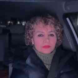 Single Iranian woman in Toronto, ON, Canada