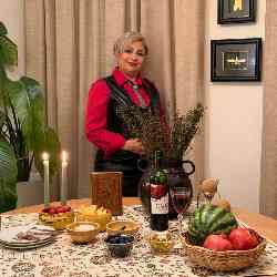 Single Iranian woman in Saskatoon, SK, Canada