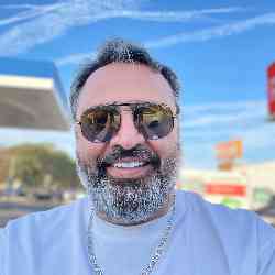 Single Iranian man in Los Angeles, California, United States