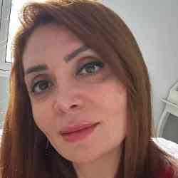 Single Iranian woman in Barcelona, Spain, Spain