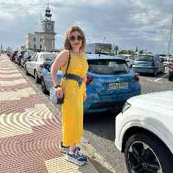 Single Iranian woman in Barcelona, Spain, Spain