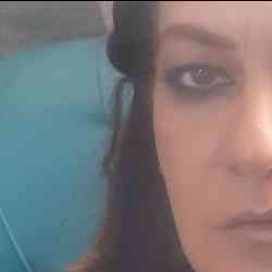 Single Iranian woman in Shemiran, Tehran Province, Iran