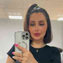 Single Iranian woman in Isfahan, Isfahan Province, Iran