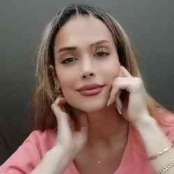 Single Iranian woman in Istanbul, İstanbul, Turkey