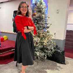 Single Iranian woman in Port Moody, BC, Canada