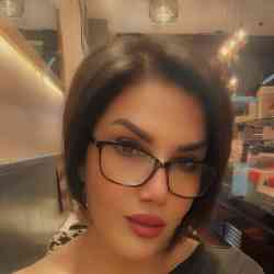 Single Iranian woman in London, UK, United Kingdom