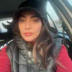 Single Iranian woman in Toronto, ON, Canada
