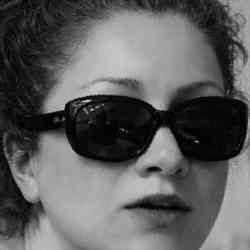 Single Iranian woman in Toronto, ON, Canada