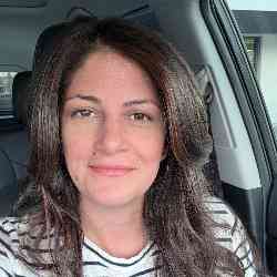 Single Iranian woman in Winter Springs, FL, United States