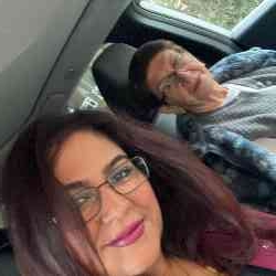 Single Iranian woman in London, UK, United Kingdom