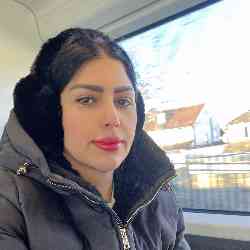 Single Iranian woman in London, UK, United Kingdom