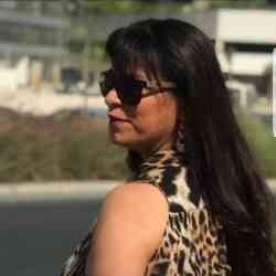 Single Iranian woman in Dubai, United Arab Emirates, United Arab Emirates