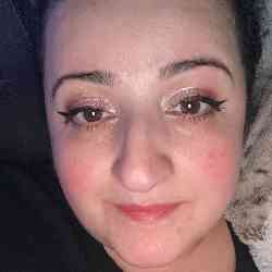 Single Iranian woman in Tynemouth, UK, United Kingdom