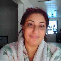 Single Iranian woman in New Orleans, LA, United States