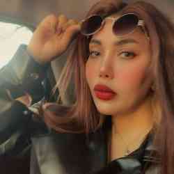 Single Iranian woman in Isfahan, Isfahan Province, Iran