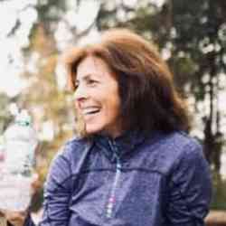 Single Iranian woman in London, UK, United Kingdom