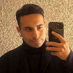 Single Iranian man in Paris, France, France