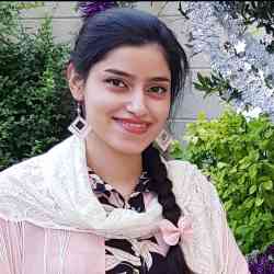 Single Iranian woman in Paris, France, France