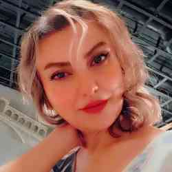 Single Iranian woman in Shiraz, استان فارس, Iran