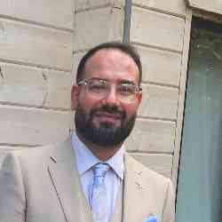 Single Iranian man in Manchester, UK, United Kingdom