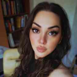 Single Iranian woman in Rasht, Gilan Province, Iran