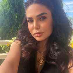 Single Iranian woman in Toronto, ON, Canada