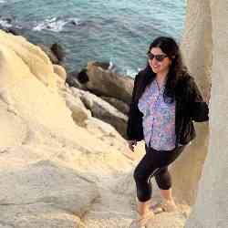 Single Iranian woman in Nobber, County Meath, Ireland