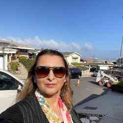 Single Iranian woman in Los Angeles, CA, United States