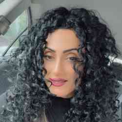 Single Iranian woman in Richmond, Texas, United States