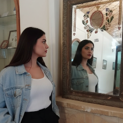 Single Iranian woman in Duisburg, Germany, Germany