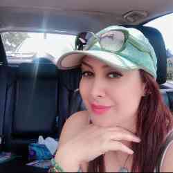 Single Iranian woman in Vancouver, BC, Canada