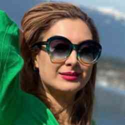 Single Iranian woman in Vancouver, BC, Canada