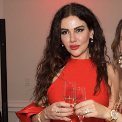 Single Iranian woman in Los Angeles, CA, United States