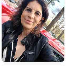 Single Iranian woman in Utrecht, Nederland, Netherlands